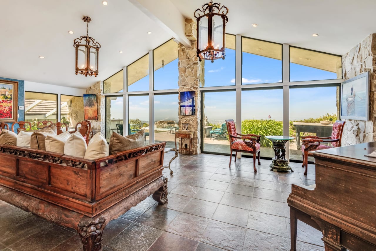 6 Maverick Lane Suzanne Dyer Rolling Hills Estates Real Estate Agent