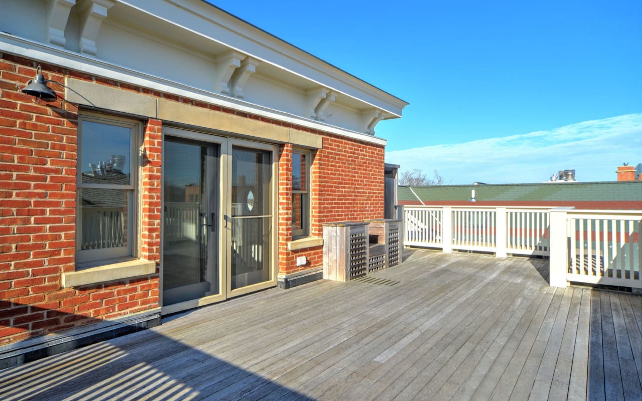 Watchcase Flagship Townhouse CeeJackTeam Sag Harbor Real Estate Team