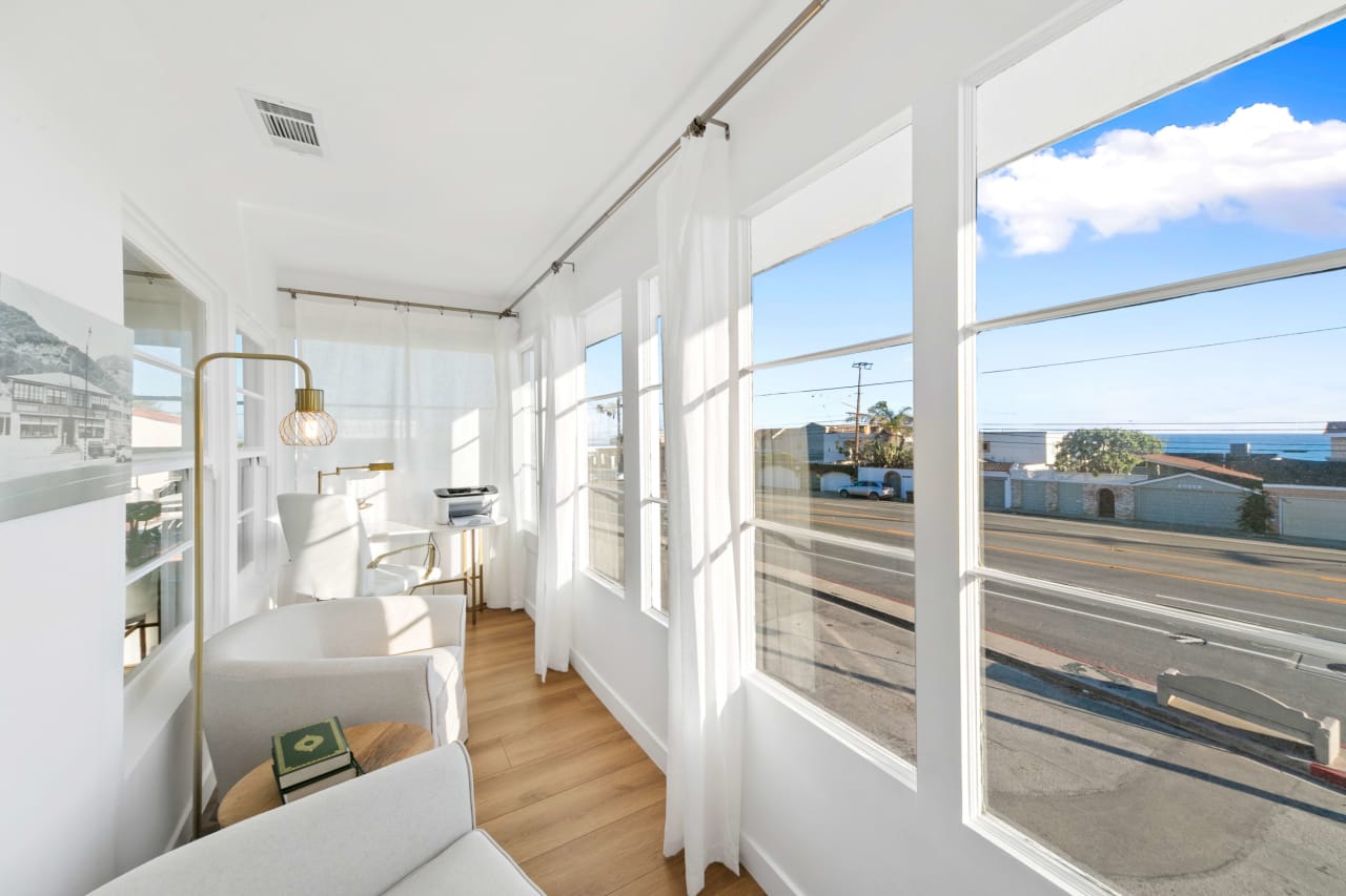 Spacious Malibu Suite with Ocean View