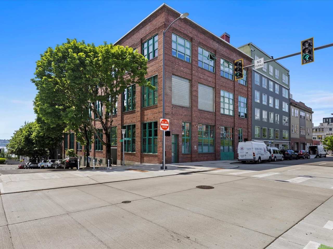 Photo inspiration: Fresh Look at Belltown Lofts Development