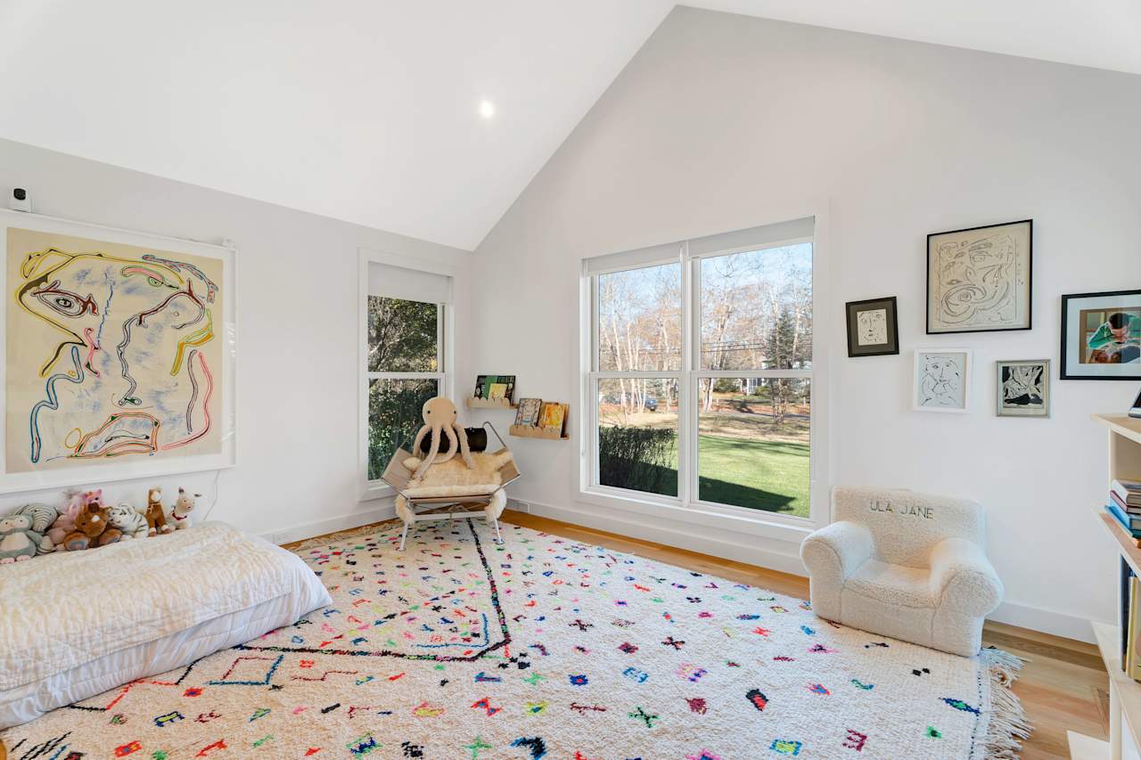 Recently Renovated Sag Harbor Beach House Mala Sander + Team