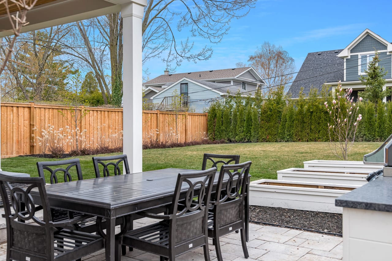 2373 Hixon Street Oakville, ON L6L 1T7 Goodale Miller Team