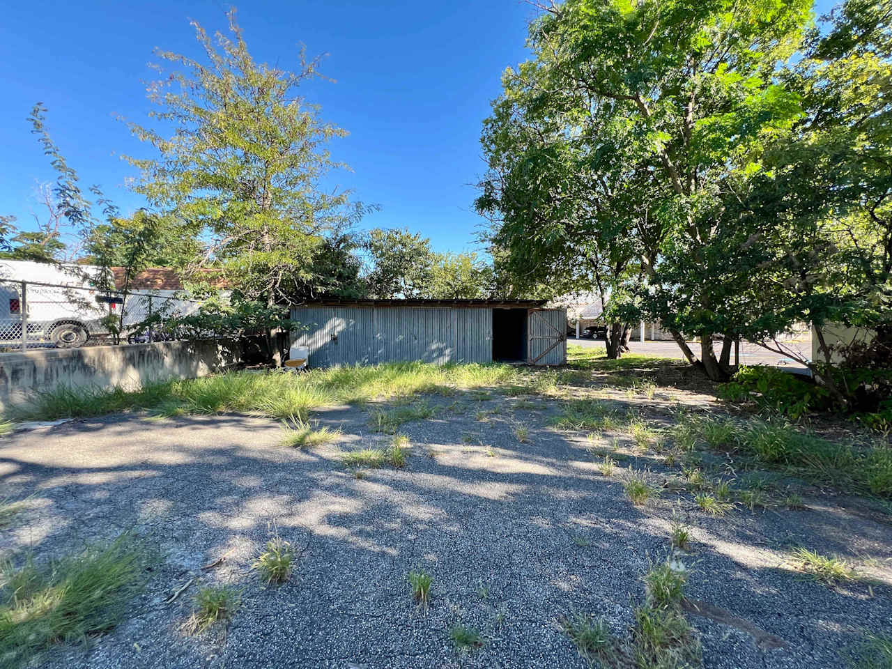 Sidney Baker & Jefferson- PRIME CORNER LOT in Kerrville 