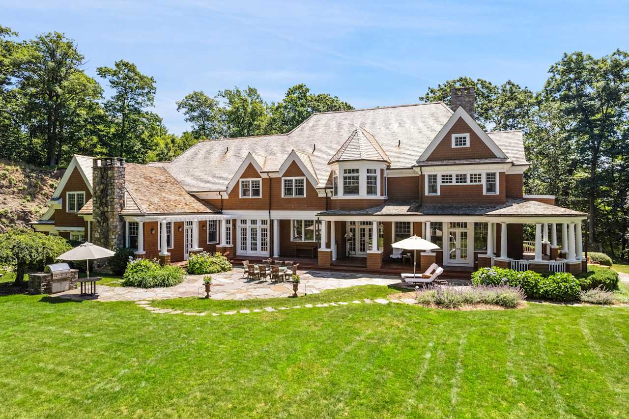 6 Hallock Place, Armonk NY Thomas Wright Estates Brian Milton