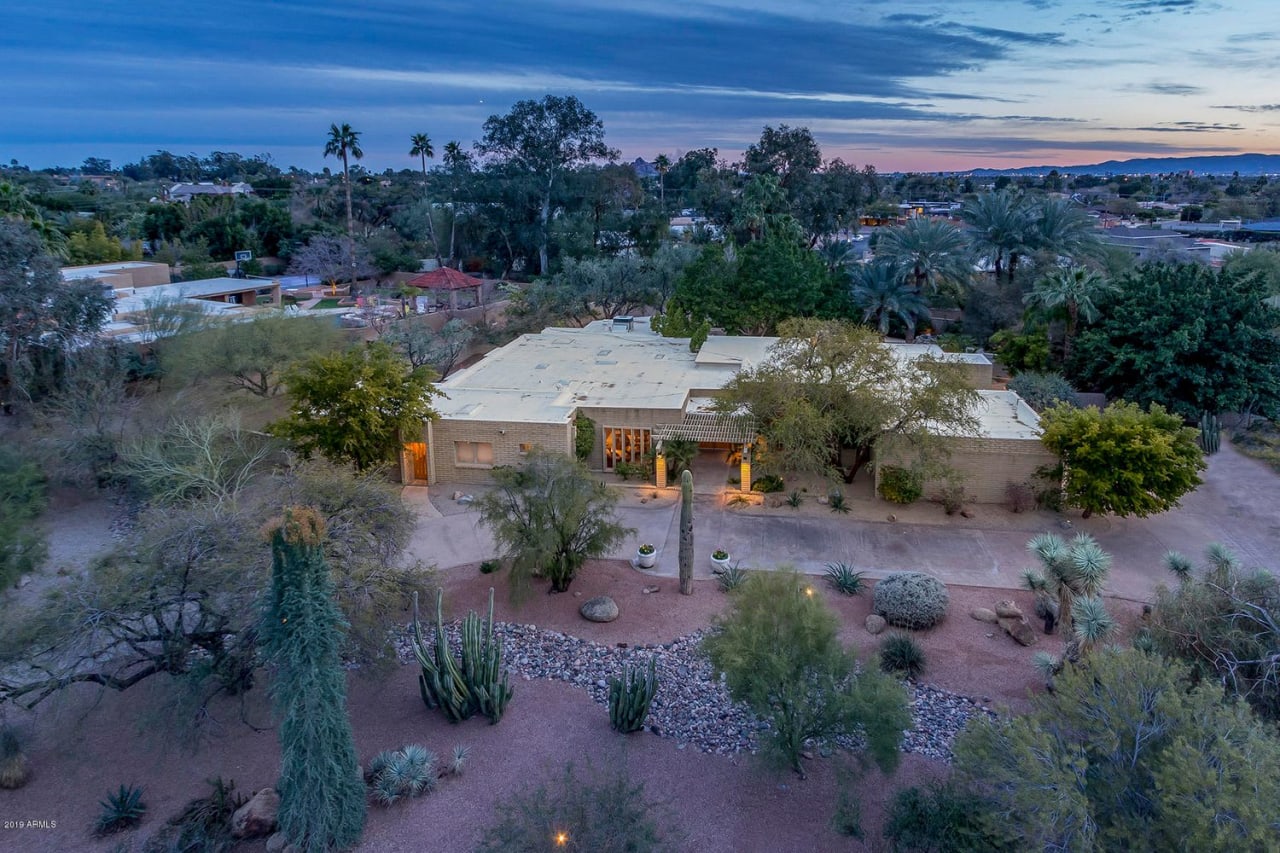 4615 E Palomino Rd Real Estate Listing ROCO Luxury Homes