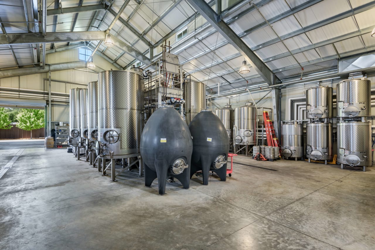 Dry Creek Valley -Production Facility, Tasting Room, & Guest Estate Residence 