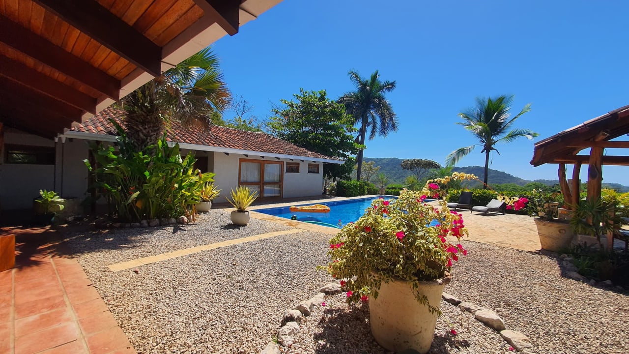 Villa Sandra ~ Your Piece of Paradise in Estrada