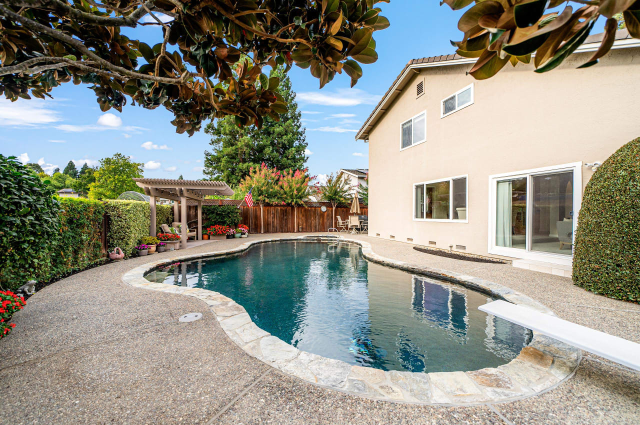 7483 Laurel Court, Pleasanton