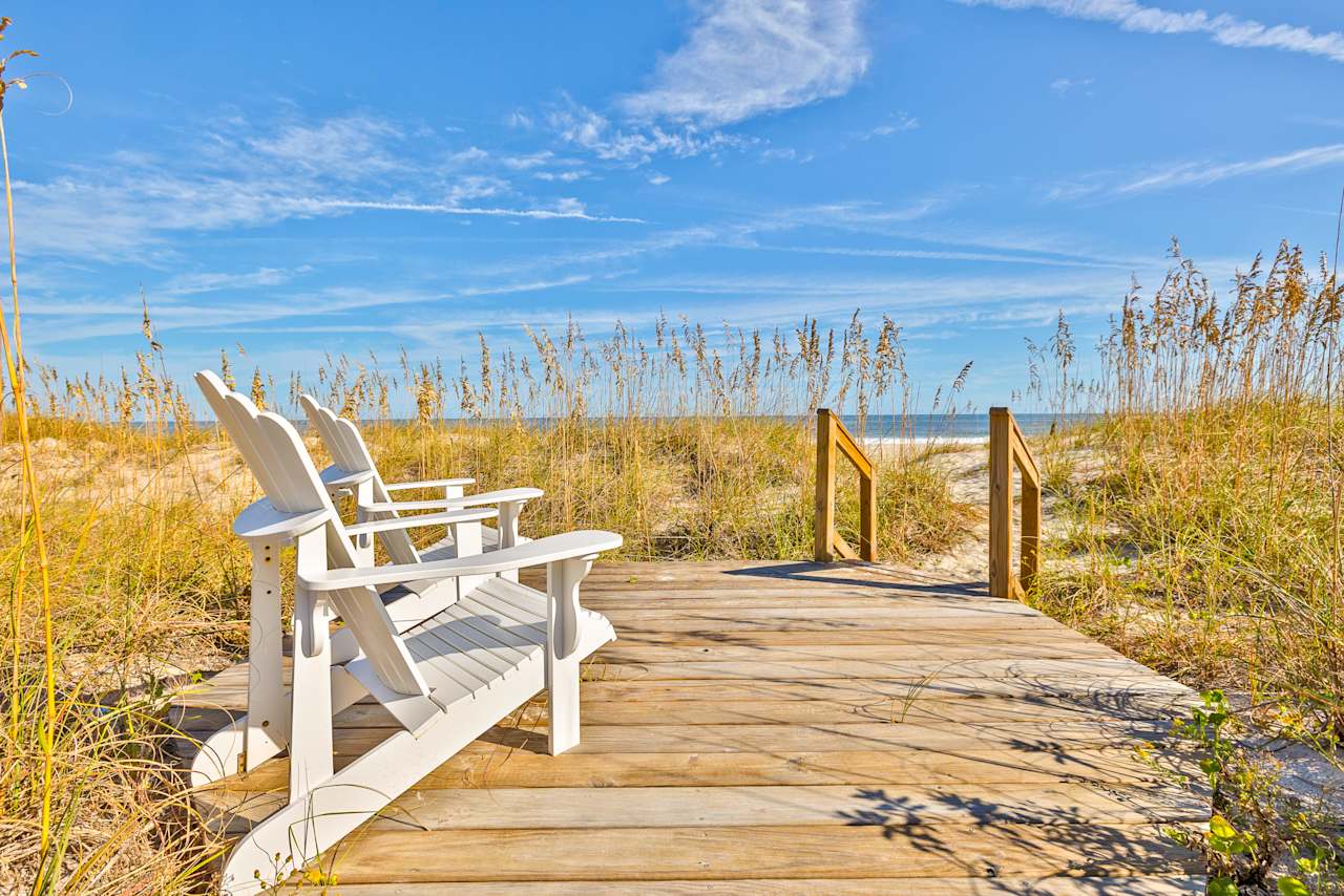 Jenna Kazmierczak Oak Island Real Estate Agent