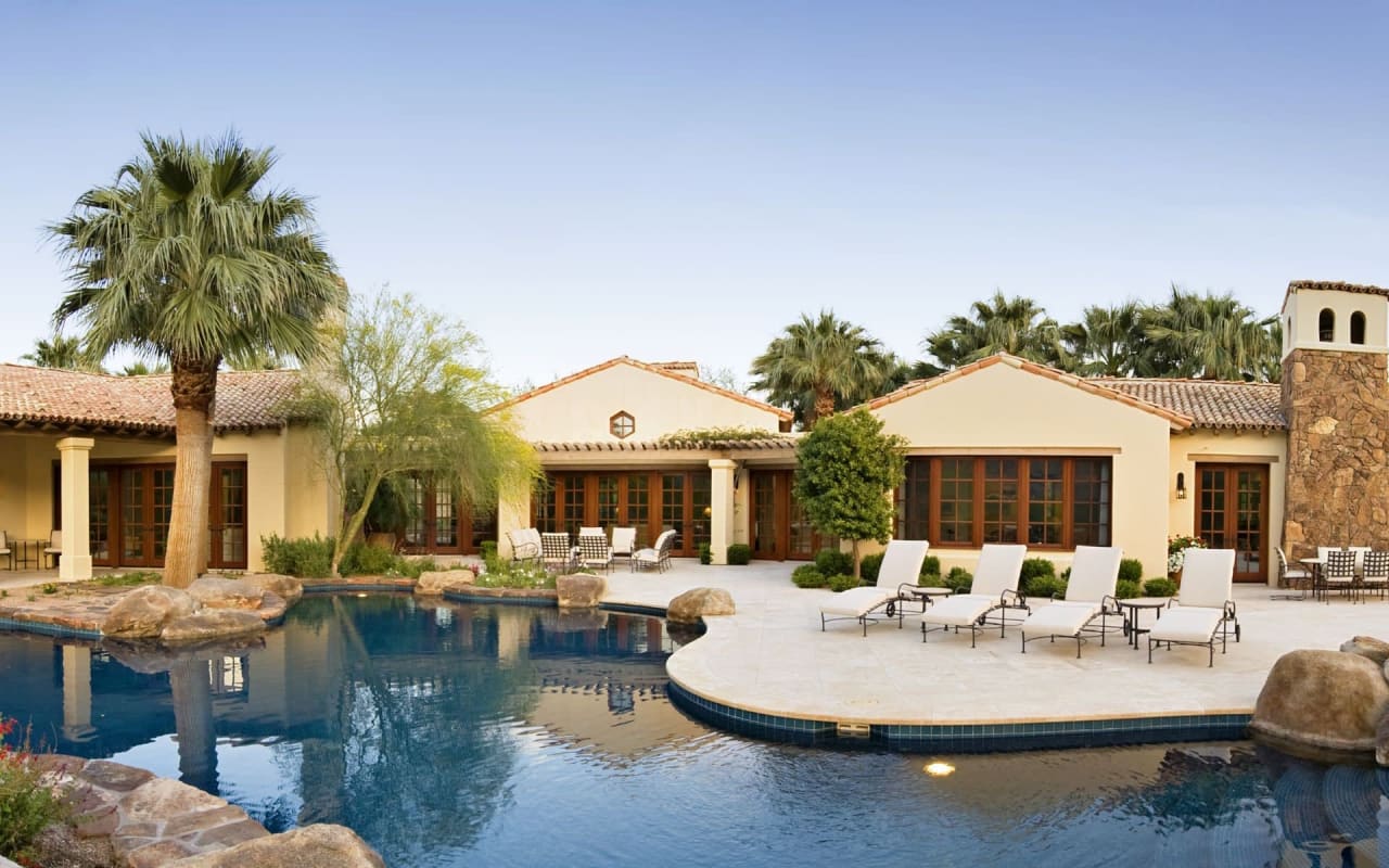 5 Tips for Buying a Vacation Home in Palm Springs