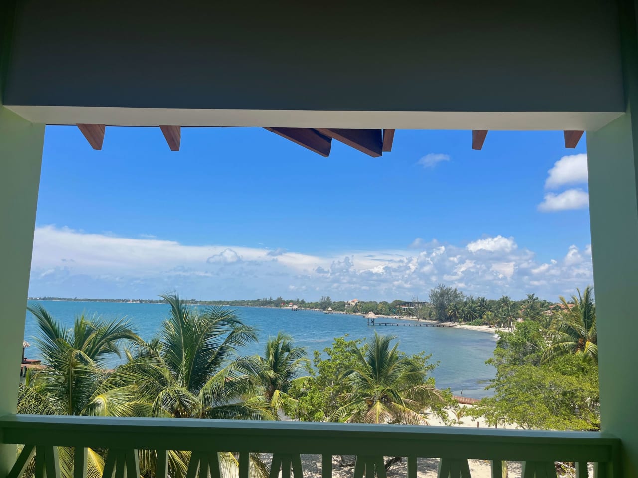 Placencia Sands – 1944 sq ft 3 bed 2 bath Caribbean beachfront luxury condo