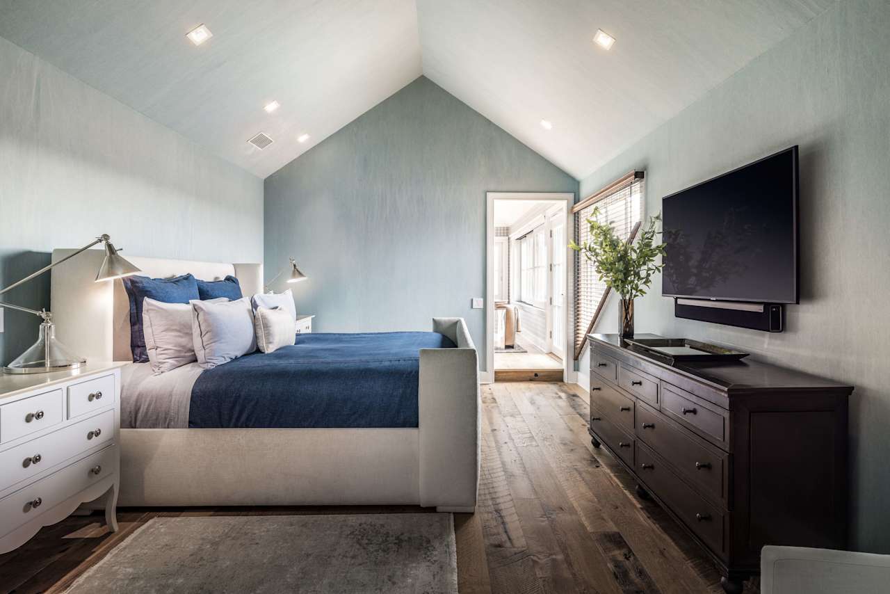 The Redefinition of a Classic Wainscott Farmhouse