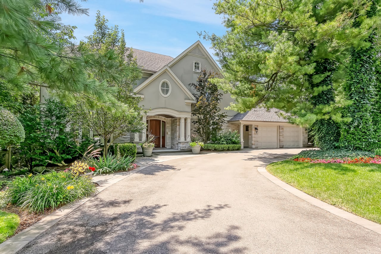 1138 Morrison Heights Drive Oakville, ON L6J 4J1 Goodale Miller Team