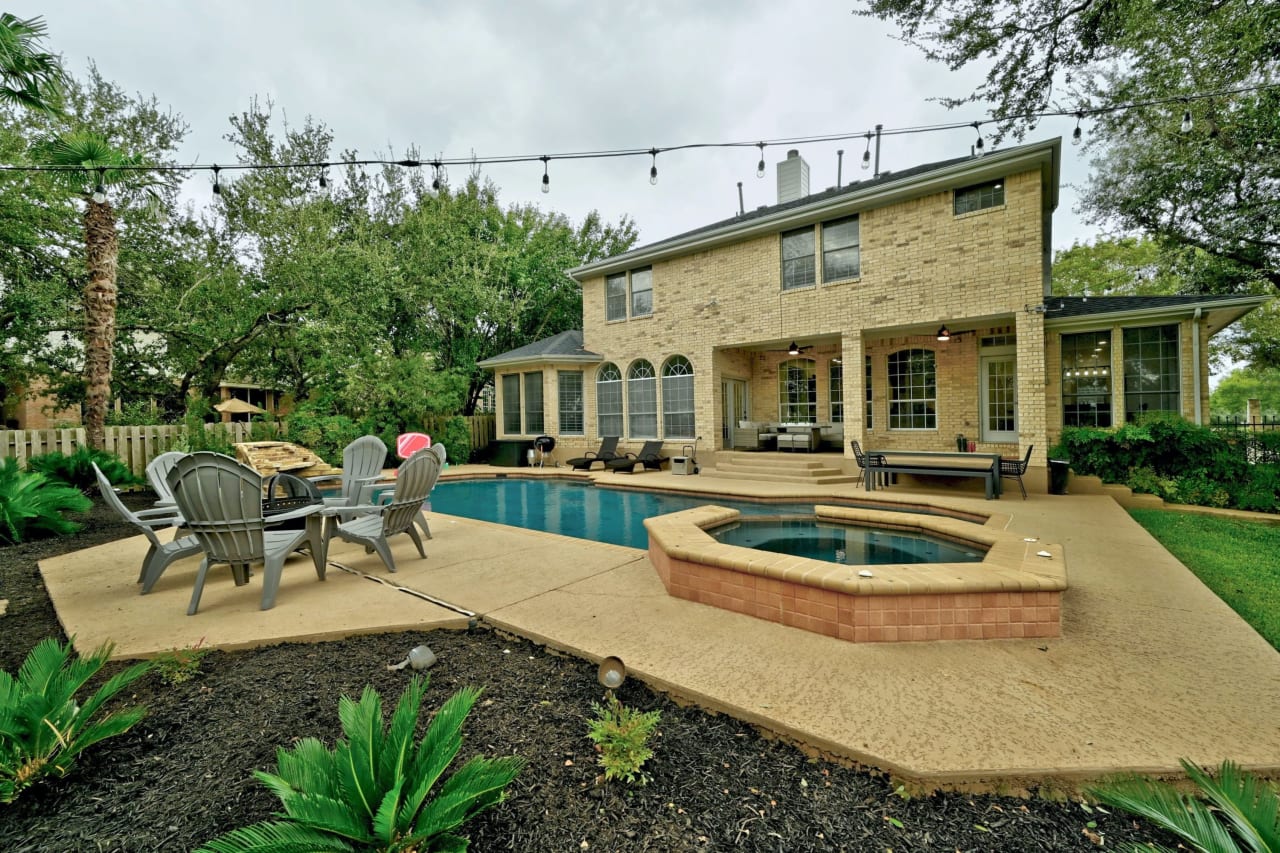 10627 Senna Hills Drive Joanie Capalupo Compass Real Estate Austin