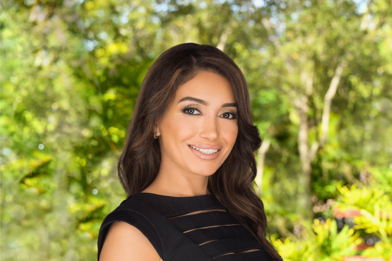 profile photo of a luxury property specialist, Katayoun Farahani