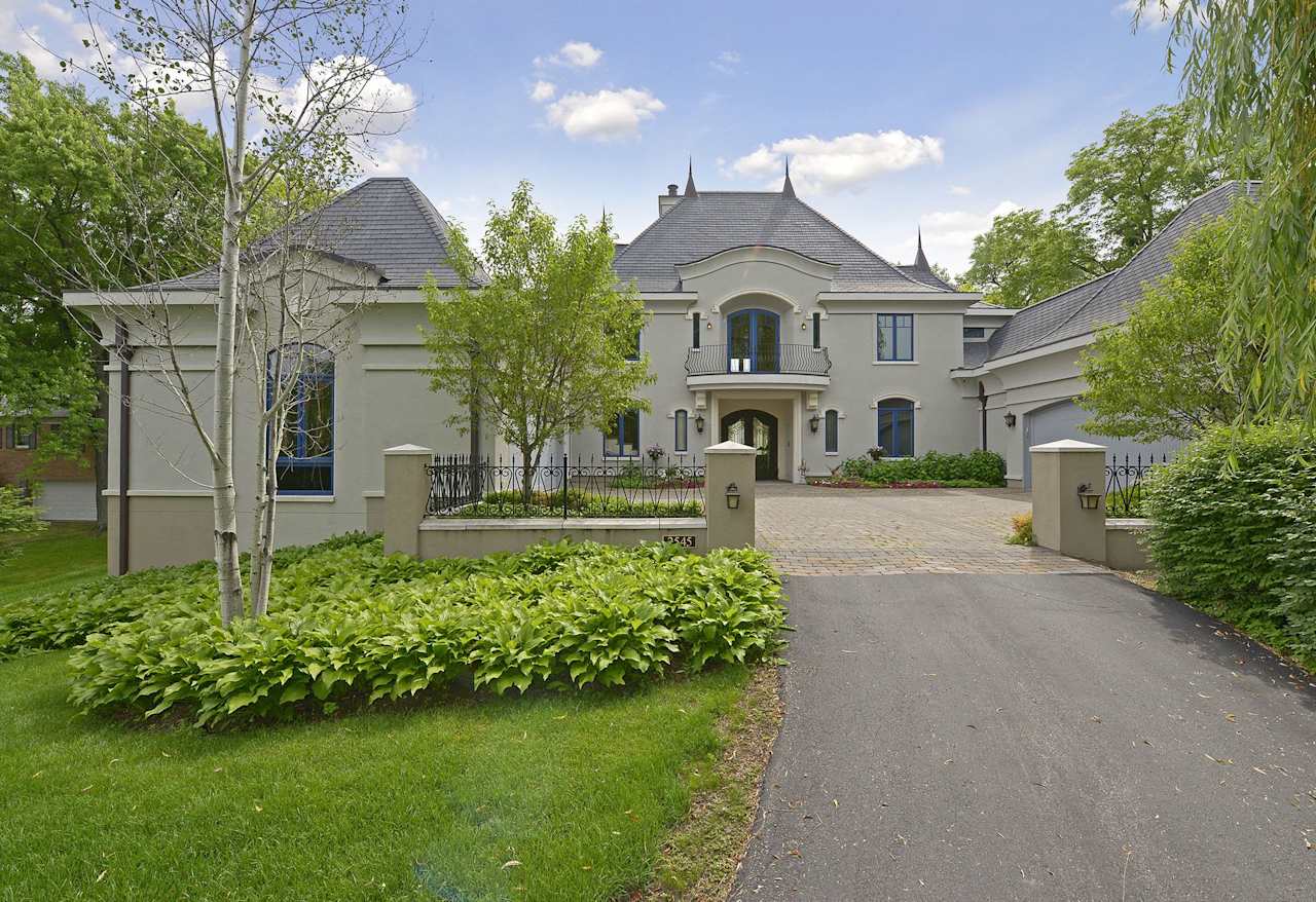 2545 North Shore Drive