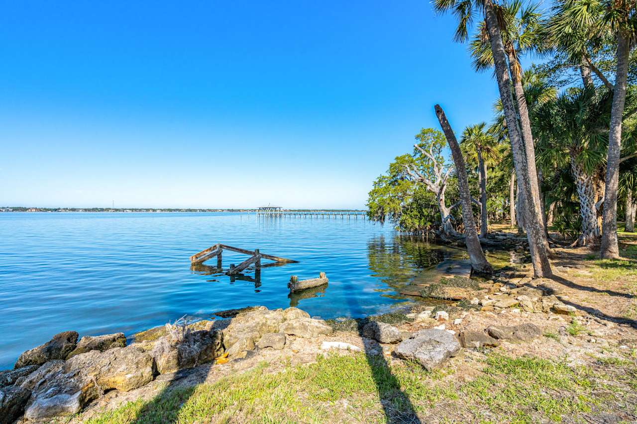 6335 & 6345 S Tropical Trl, Merritt Island 3,000,000