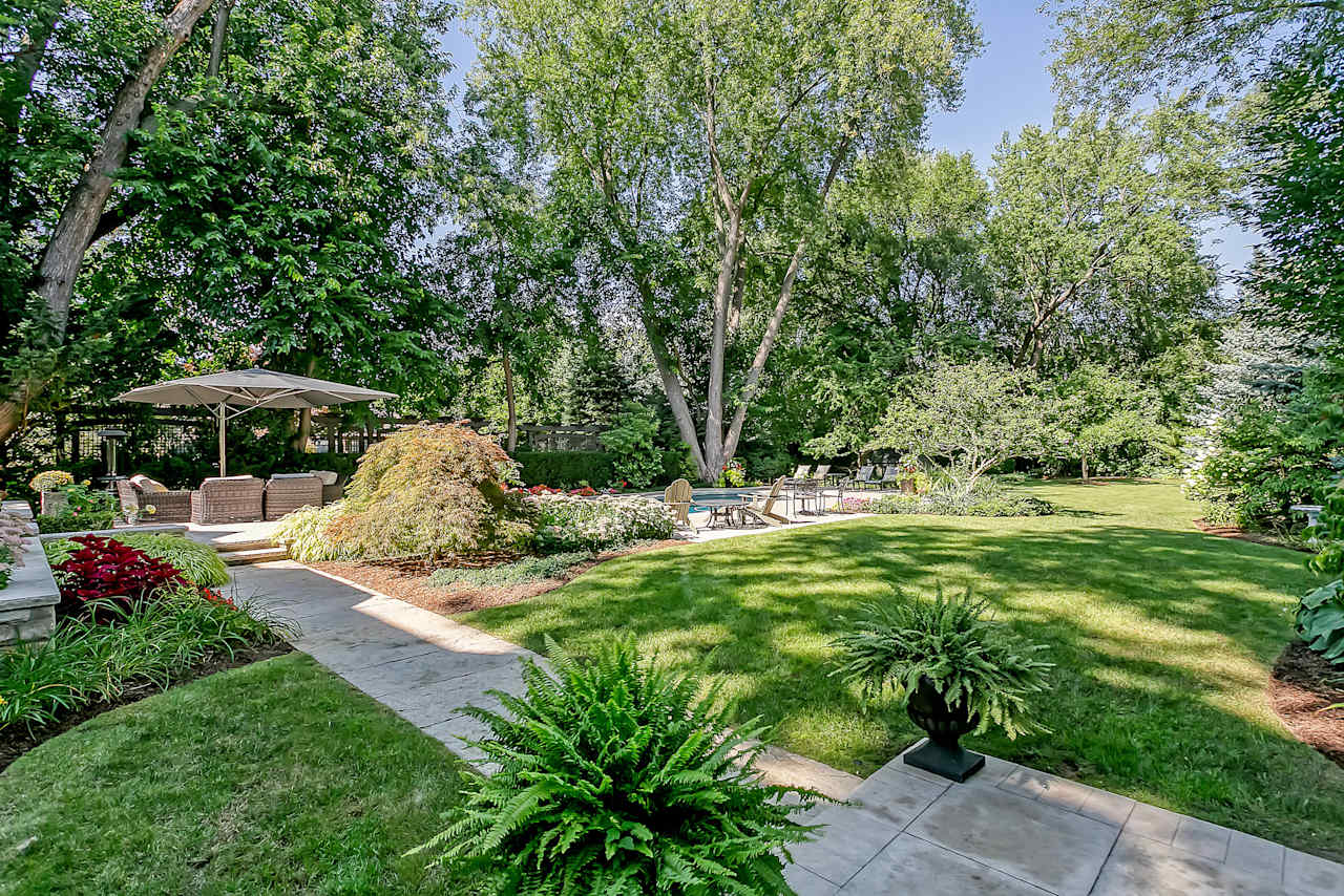 317 Chartwell Road Oakville, ON L6J 4A1 Goodale Miller Team