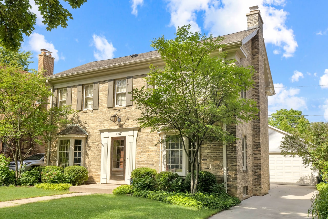 Port & Bay Real Estate Co. Milwaukee Real Estate Agent