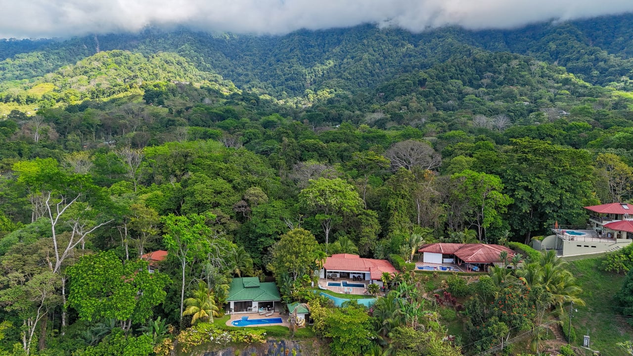 A 3-Bedroom Home With Spectacular Pacific Ocean View On The Edge Of Ojochal