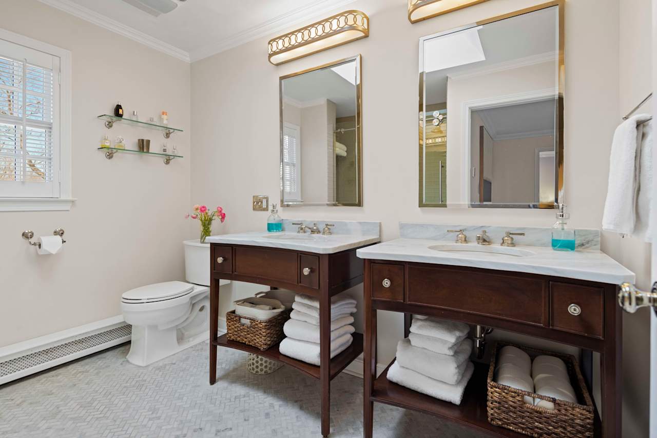 81 Coventry Lane, Fairfield Private Exclusive Veronica Monahan