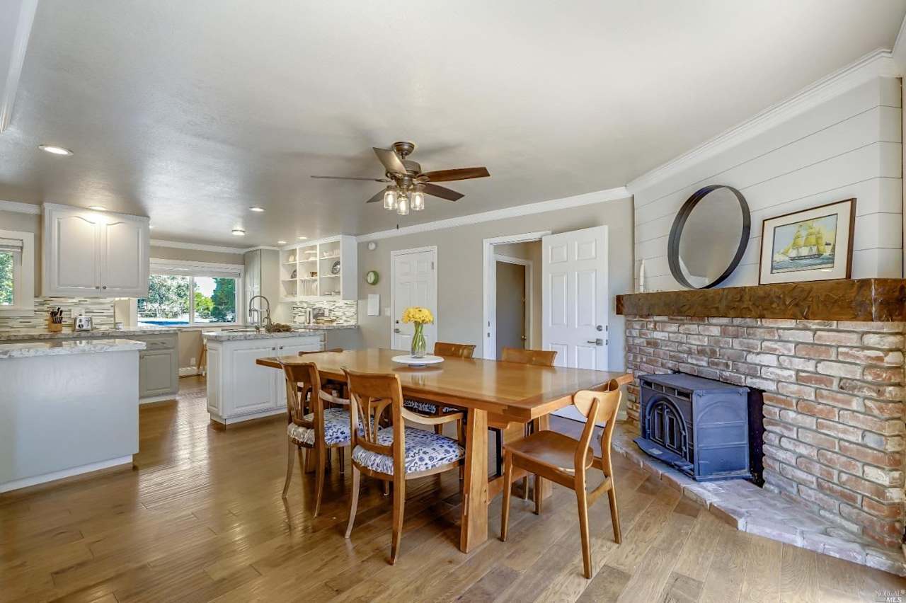 1395 Schaeffer Rd Hedge Realty Petaluma Real Estate Team