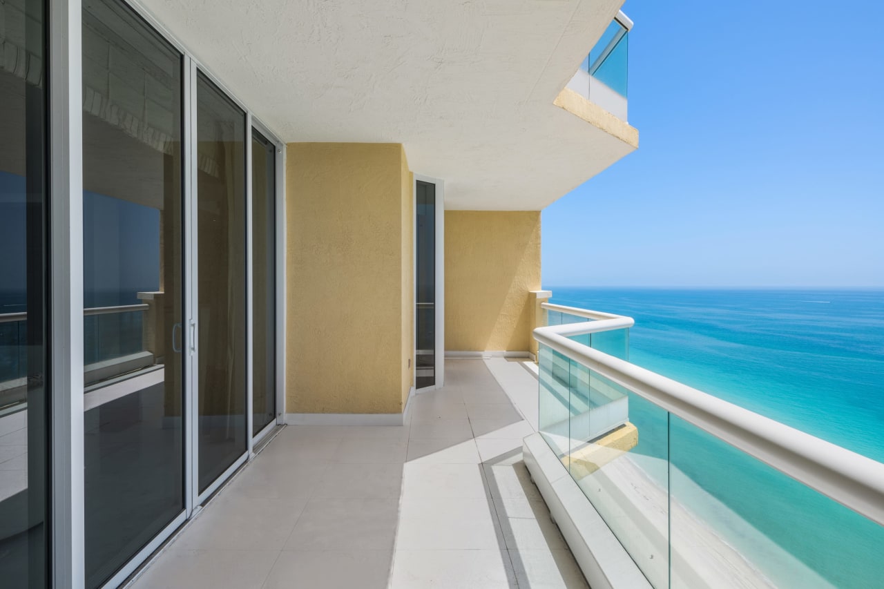 Acqualina Residences Unit 3504