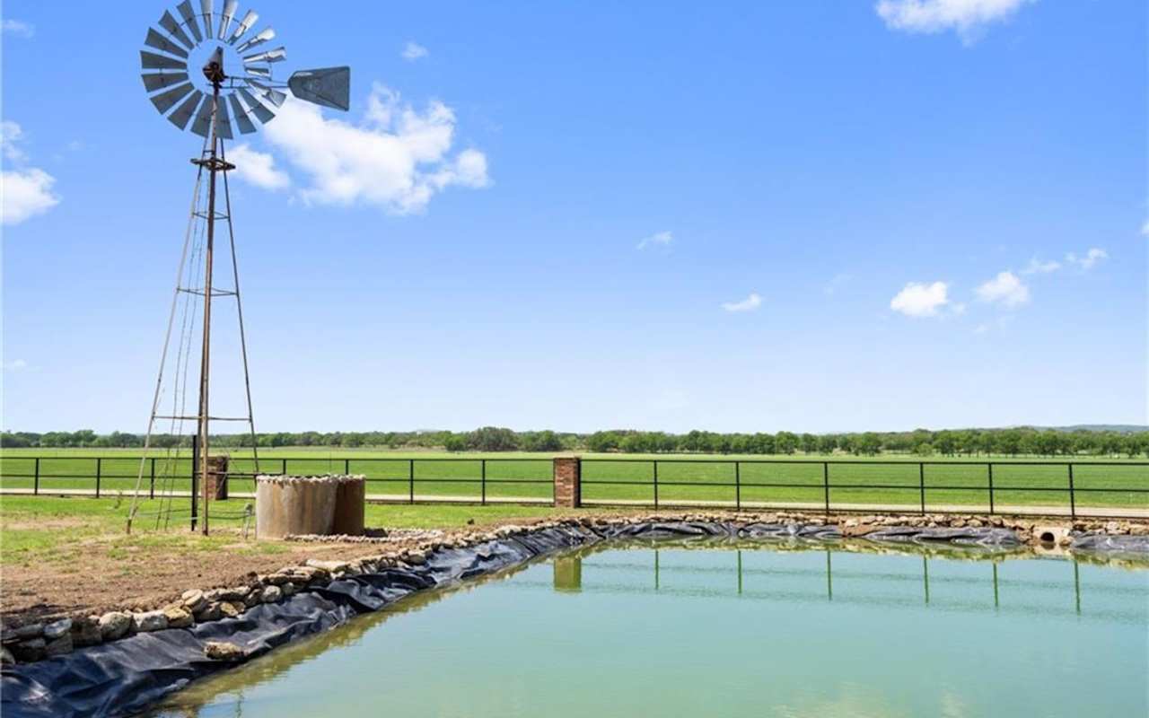 9 Reasons to Move to Llano County Blog Topper Real Estate