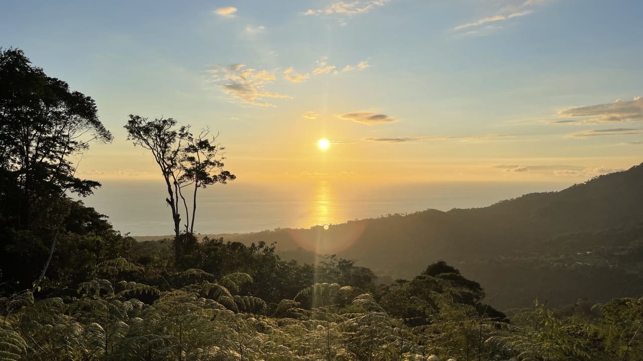 Ocean View Lot in the Exclusiuve Uvita Mountains. 