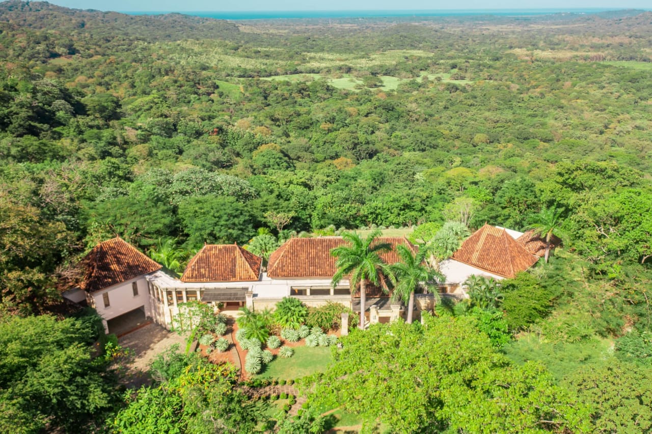 Casa Bali Sueño, Luxury Balinese Estate 