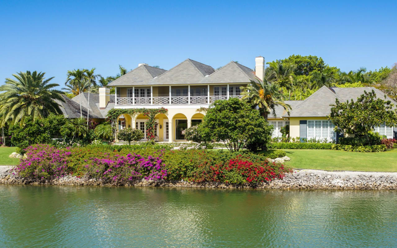 3 Reasons Now is the Best Time to Buy Your Waterfront Dream Home