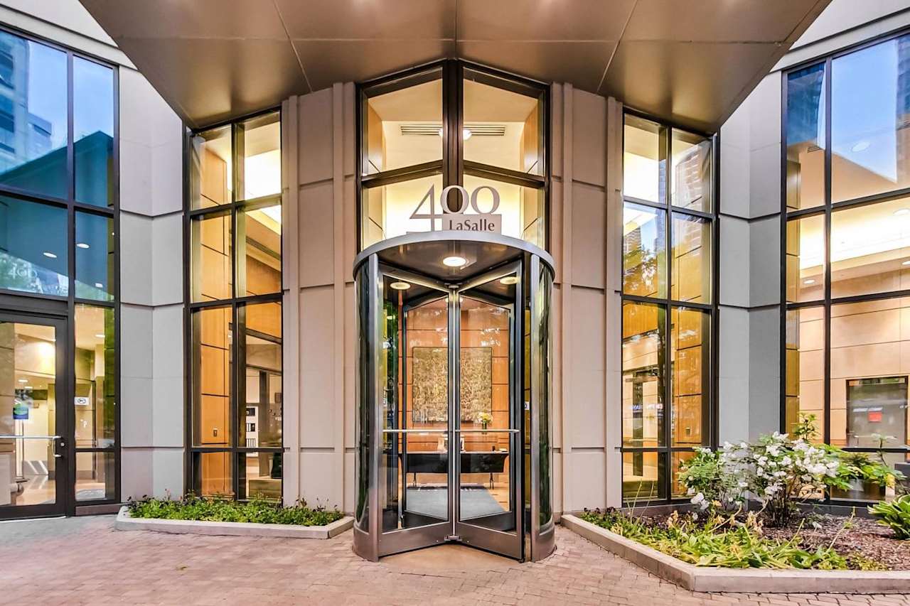 400 N LaSalle Dr | River North | View All Condos For Sale / Rent | Dan Pape