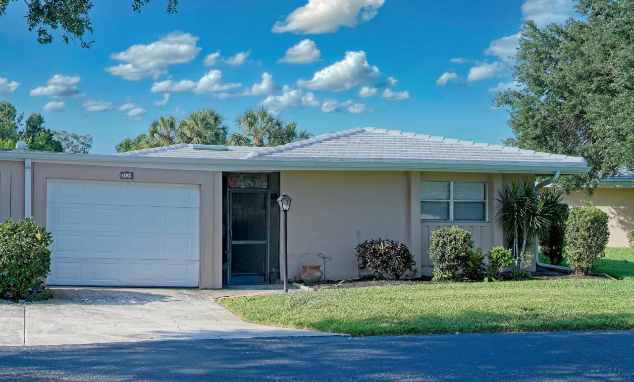 ⛺🌅JUST LISTED🌅⛺ @3434 MEDFORD LN, #1110, SARASOTA, FL 34239