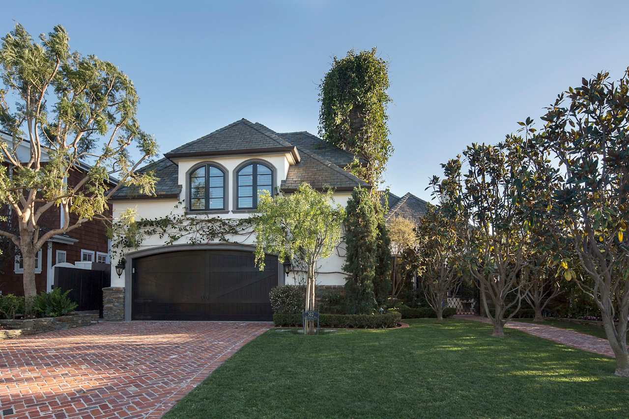 Shore Cliffs in Corona del Mar: Discover the Idyllic Coastal Living and ...