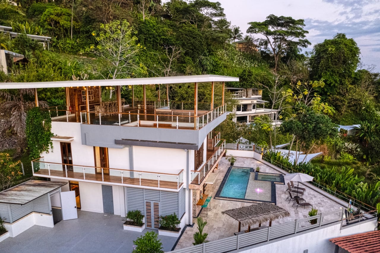 Luxury Carabao Villa