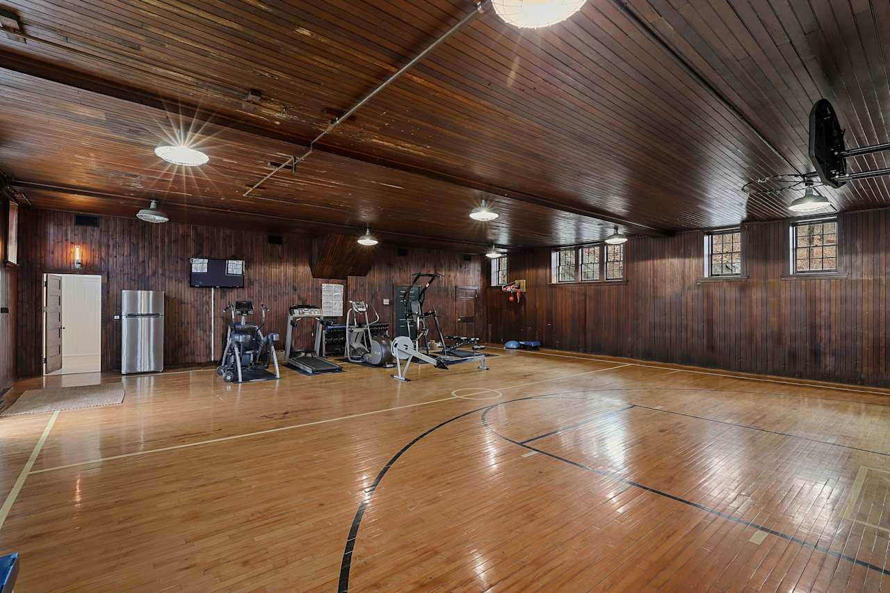 38 Taylor Rd Mount Kisco Chappaqua School District Listed for