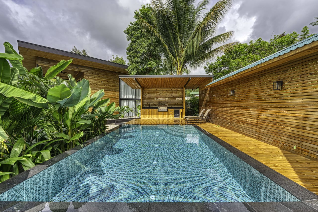 Modern Tropical Villas walking distance to Uvita Town