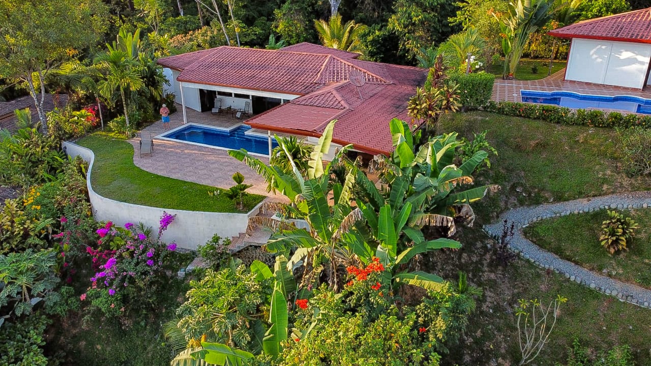 A 3-Bedroom Home With Spectacular Pacific Ocean View On The Edge Of Ojochal