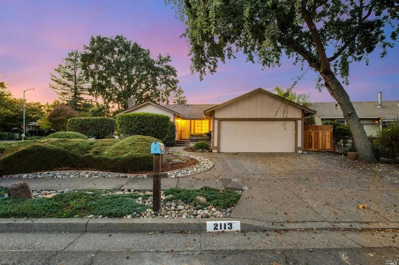 Rhonda Alderman Santa Rosa Real Estate Agent