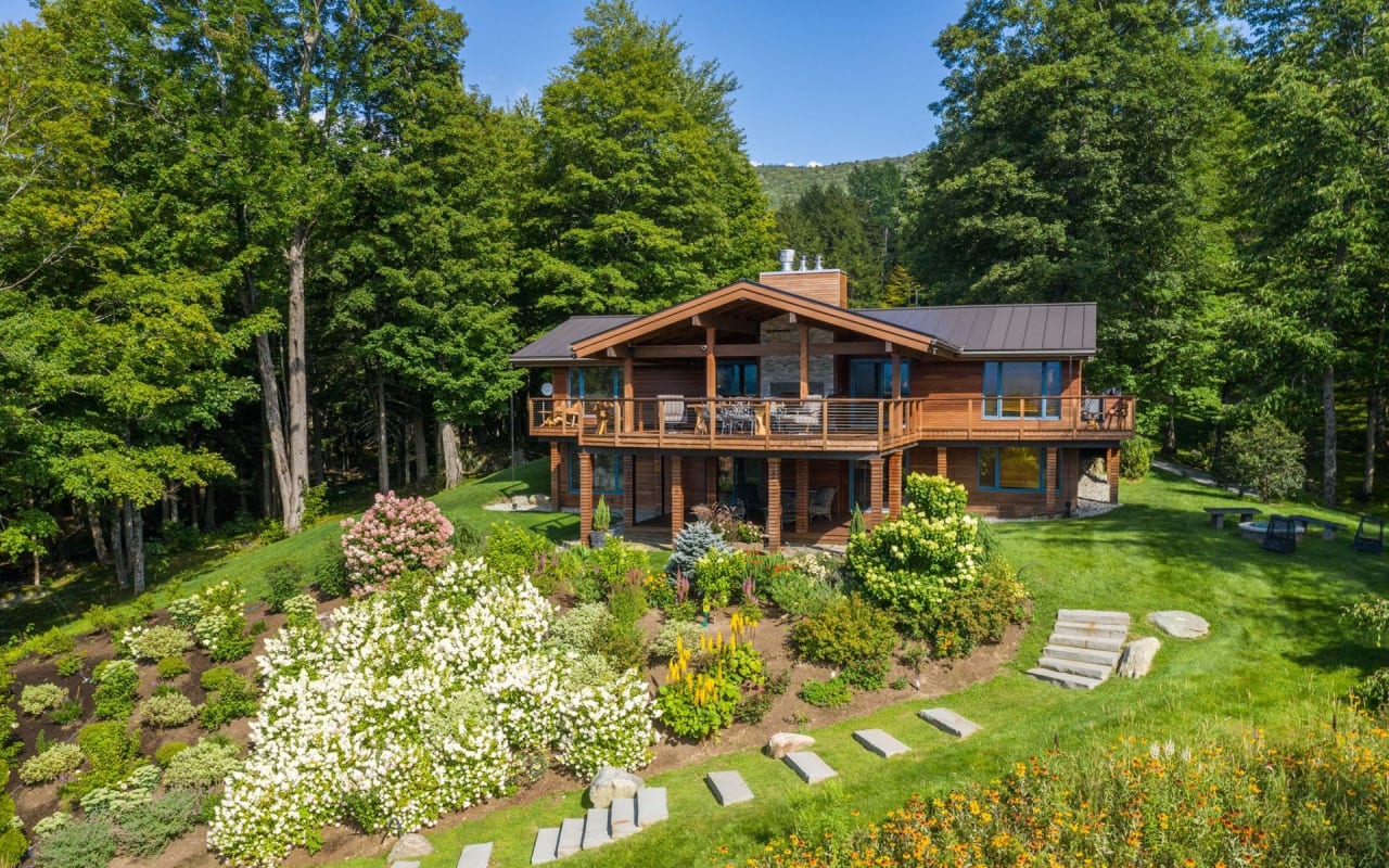 Coldwell Banker Carlson Real Estate Stowe Real Estate