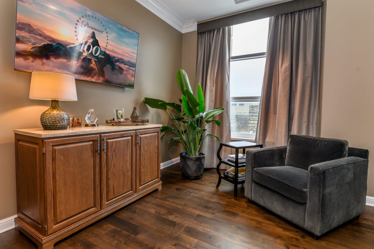 Exquisite Clayton Condo With Unbeatable Outdoor Living Space - Represented Buyer