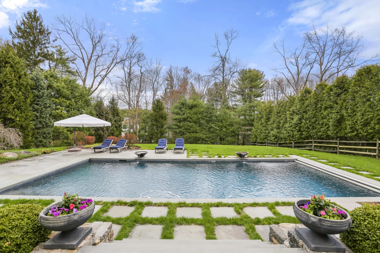 14 Woodhill Road The Riverside Realty Group