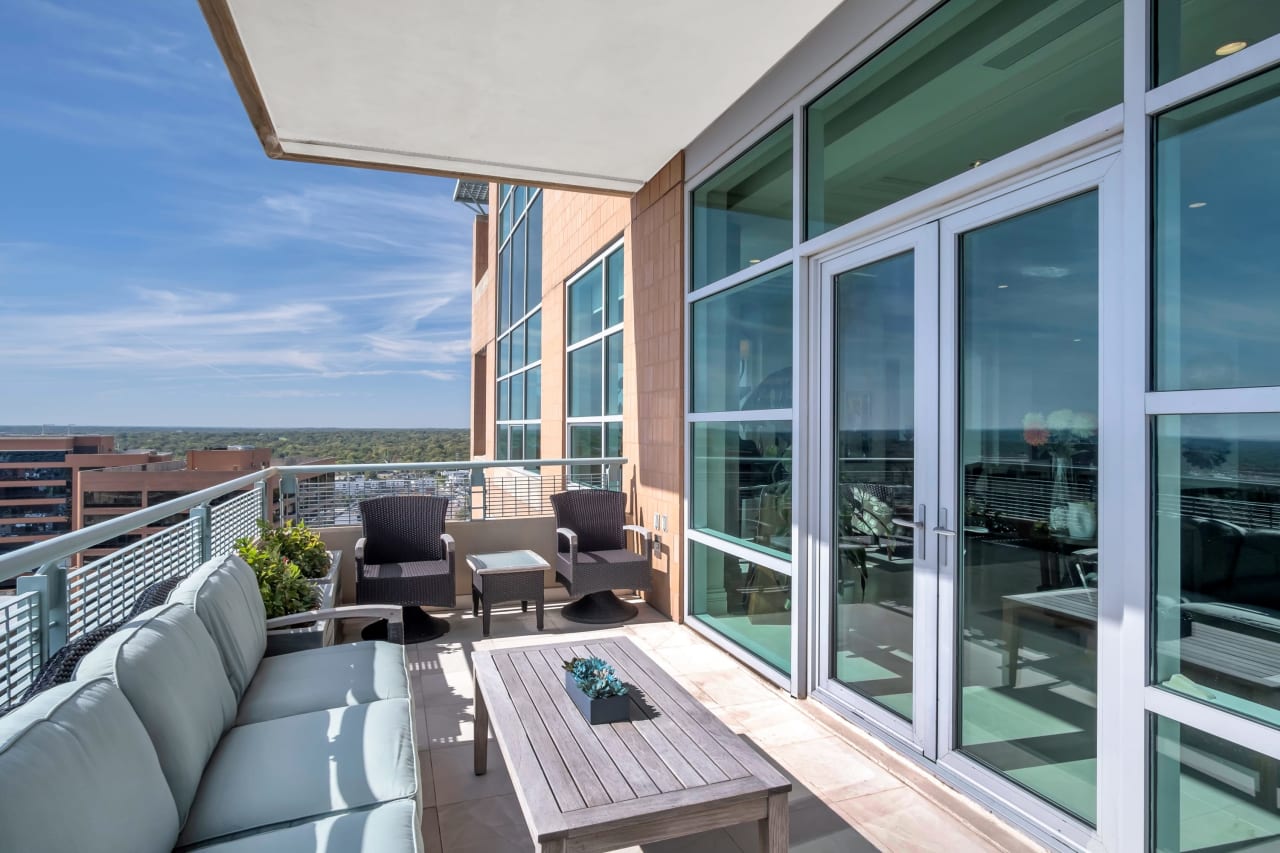 Exquisite Penthouse Unlike Any Other in Contention, Represented Buyer