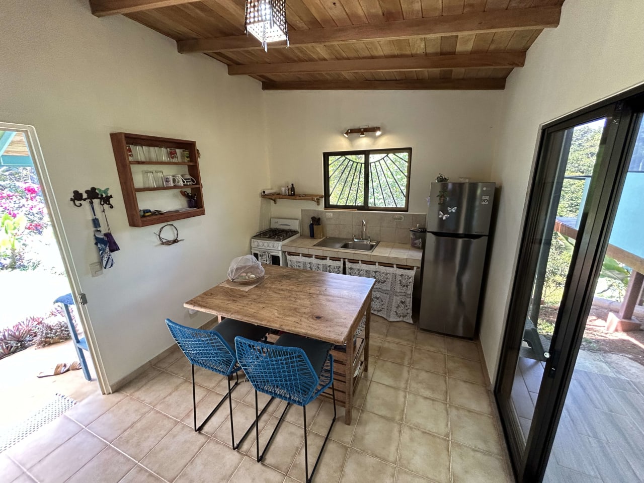 Casa La Luna, Cozy Home in Platanillo on 8 Acres of Land!