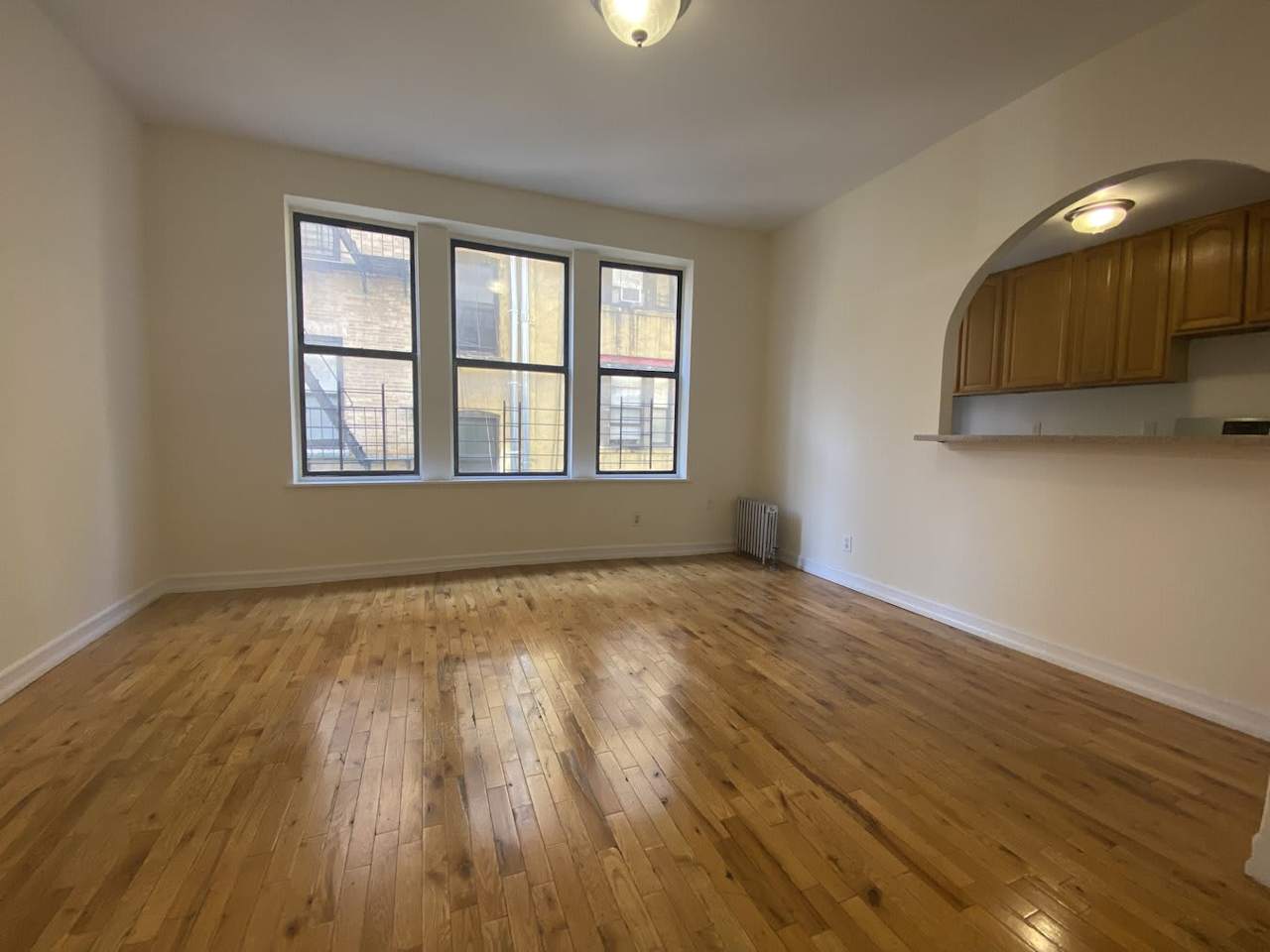 STREET Nicholas AVENUE