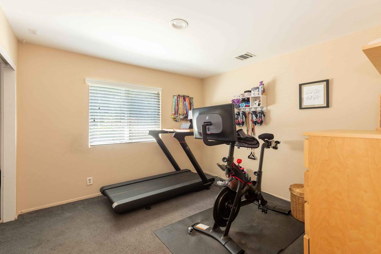 6700 Aqueduct Ave Midvale Estates l Van Nuys