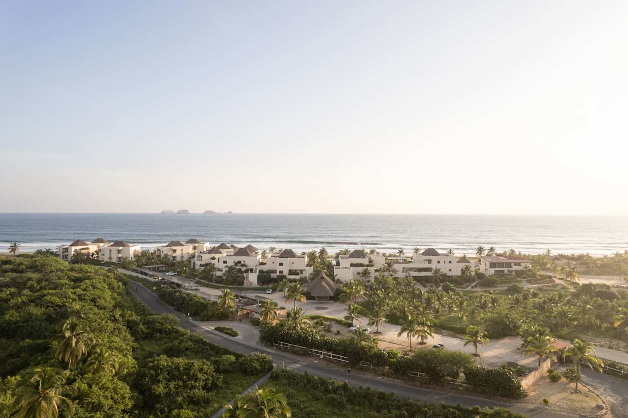 Live Real Estate Villas for sale in Ixtapa Zihuatanejo & Troncones