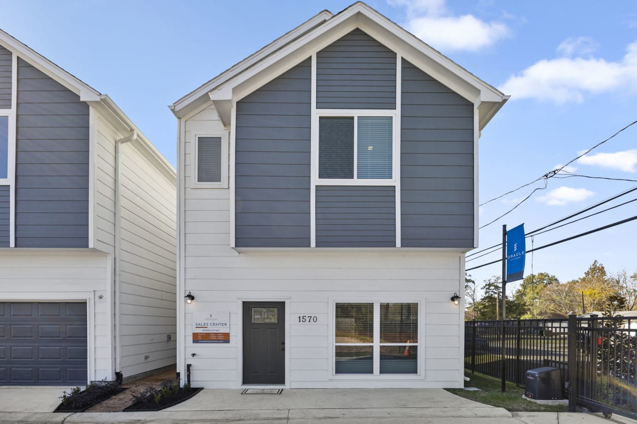 Commons at West Tidwell North Houston Townhomes Oracle City Homes