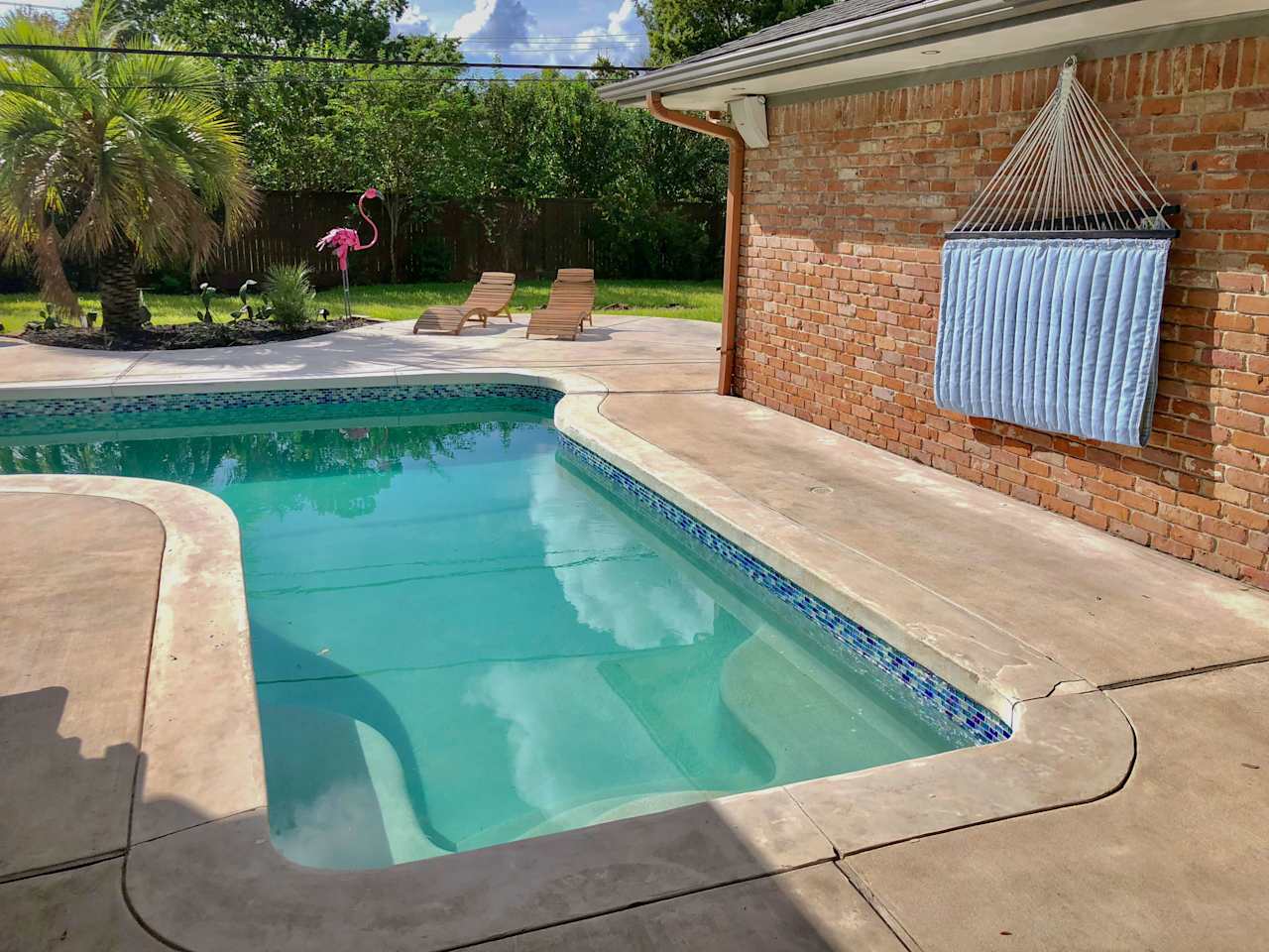 Houston Luxury Home with a Pool Available For Sale 4 Bedroom x 3 Bath