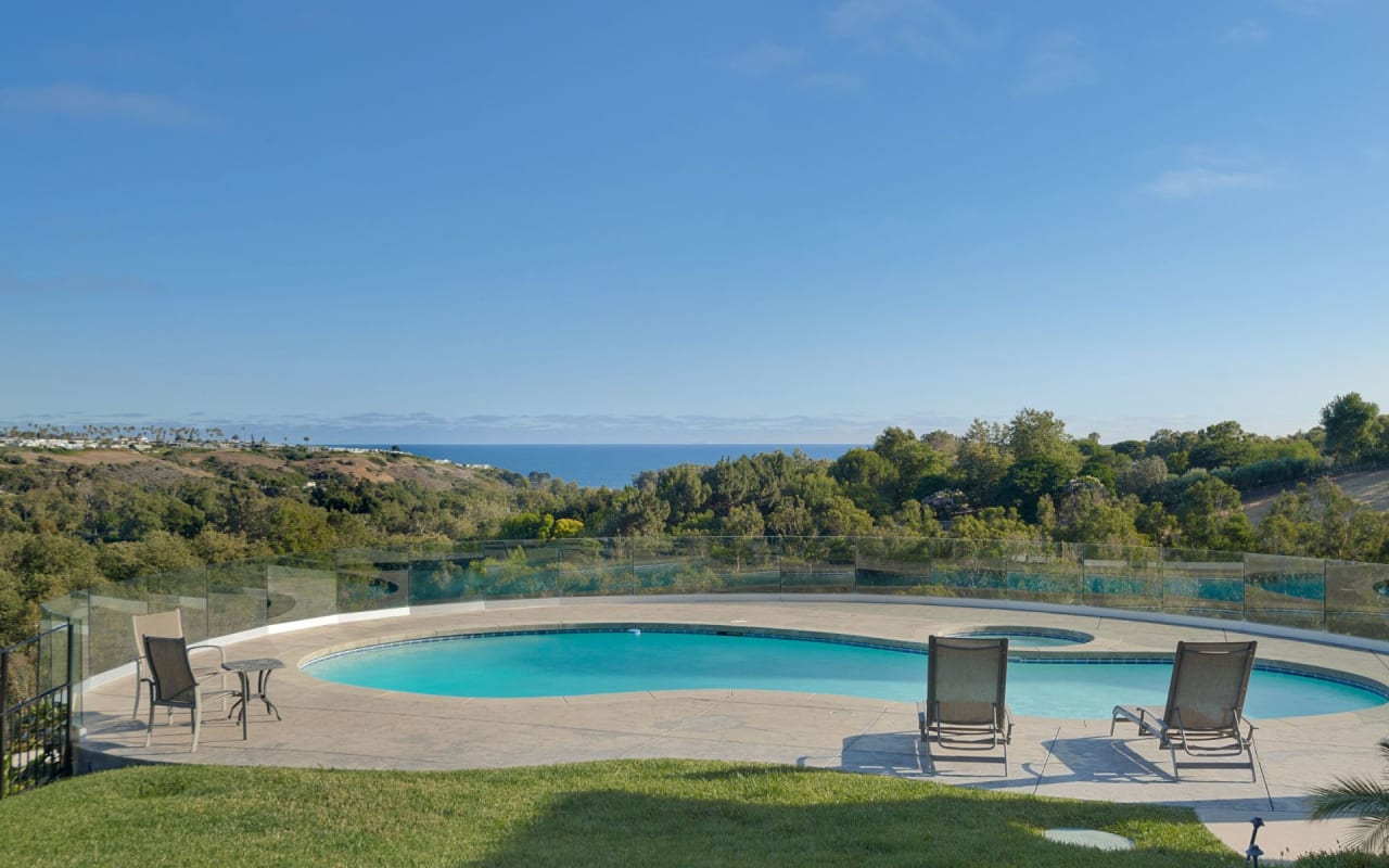 5795 CALPINE DR Real Estate Listing Bill & Daniel Moss